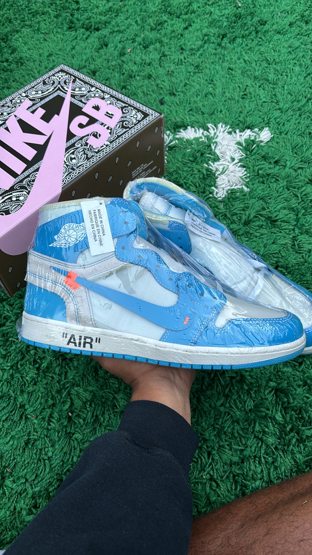 Jordan 1 High Off White UNC