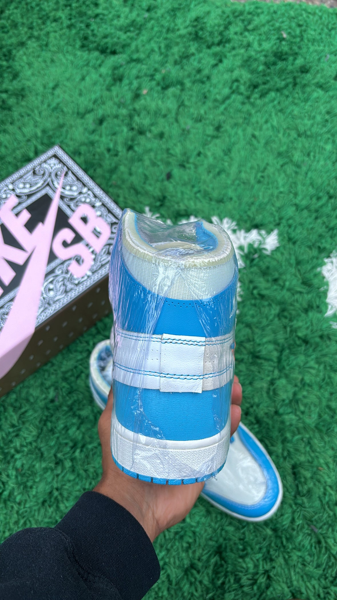 Jordan 1 High Off White UNC