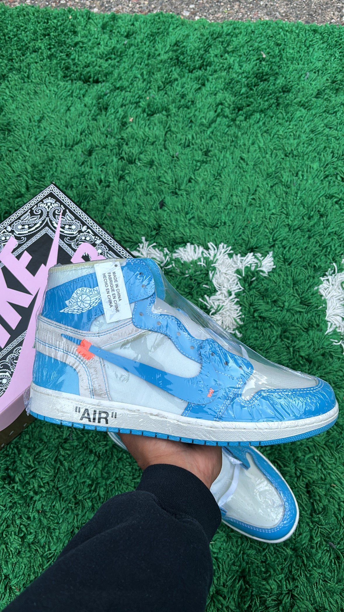 Jordan 1 High Off White UNC