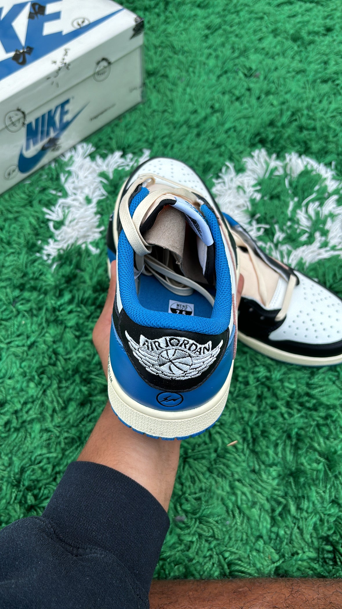 Jordan 1 Low Travis Scott Fragment