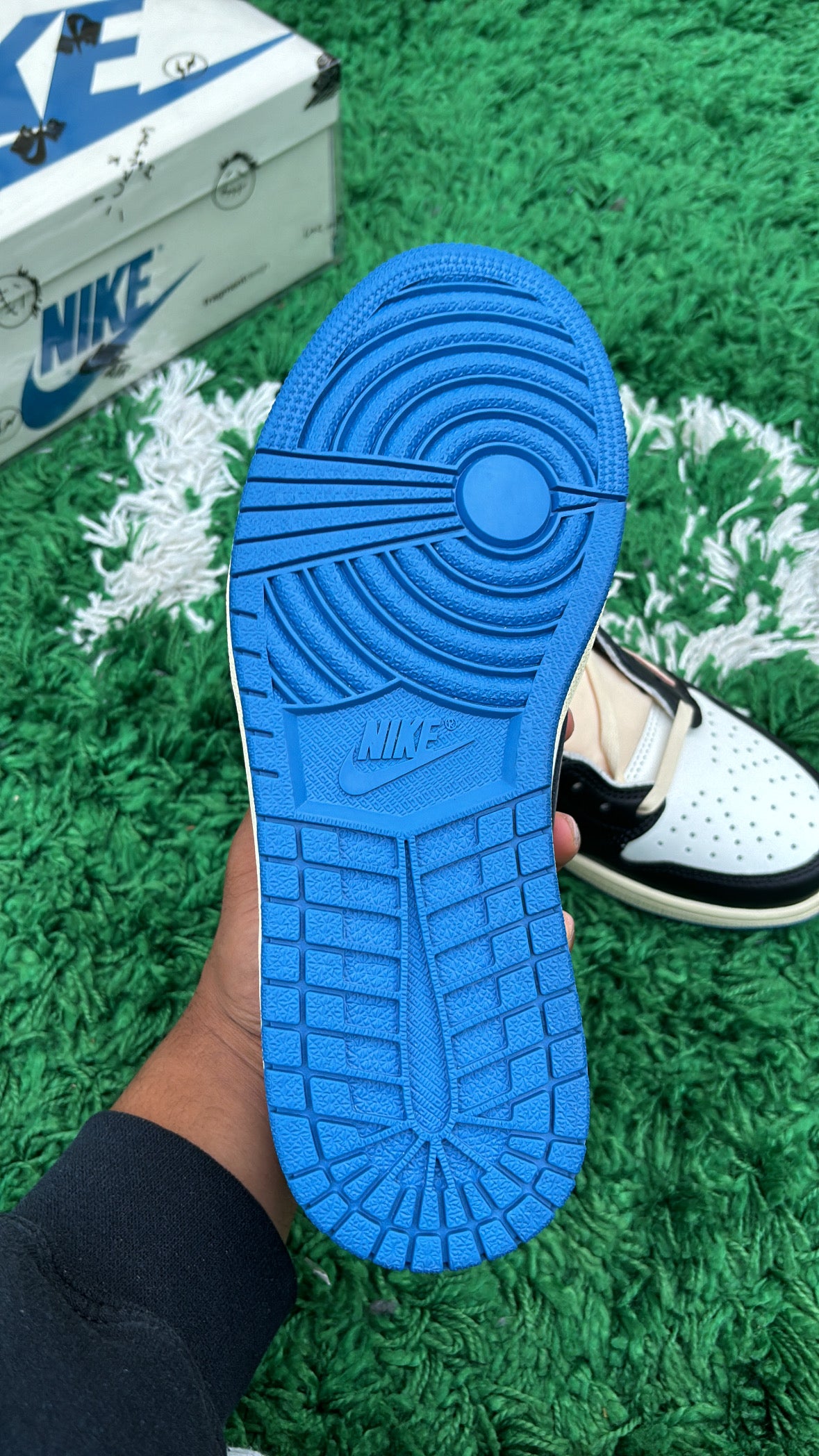 Jordan 1 Low Travis Scott Fragment