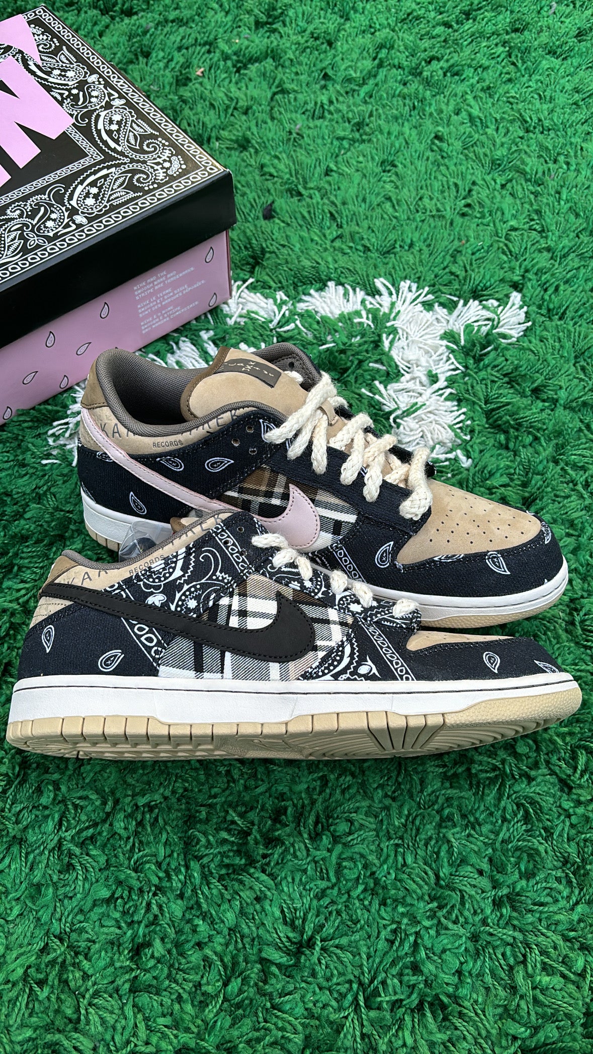 Dunk Low SB Travis Scott